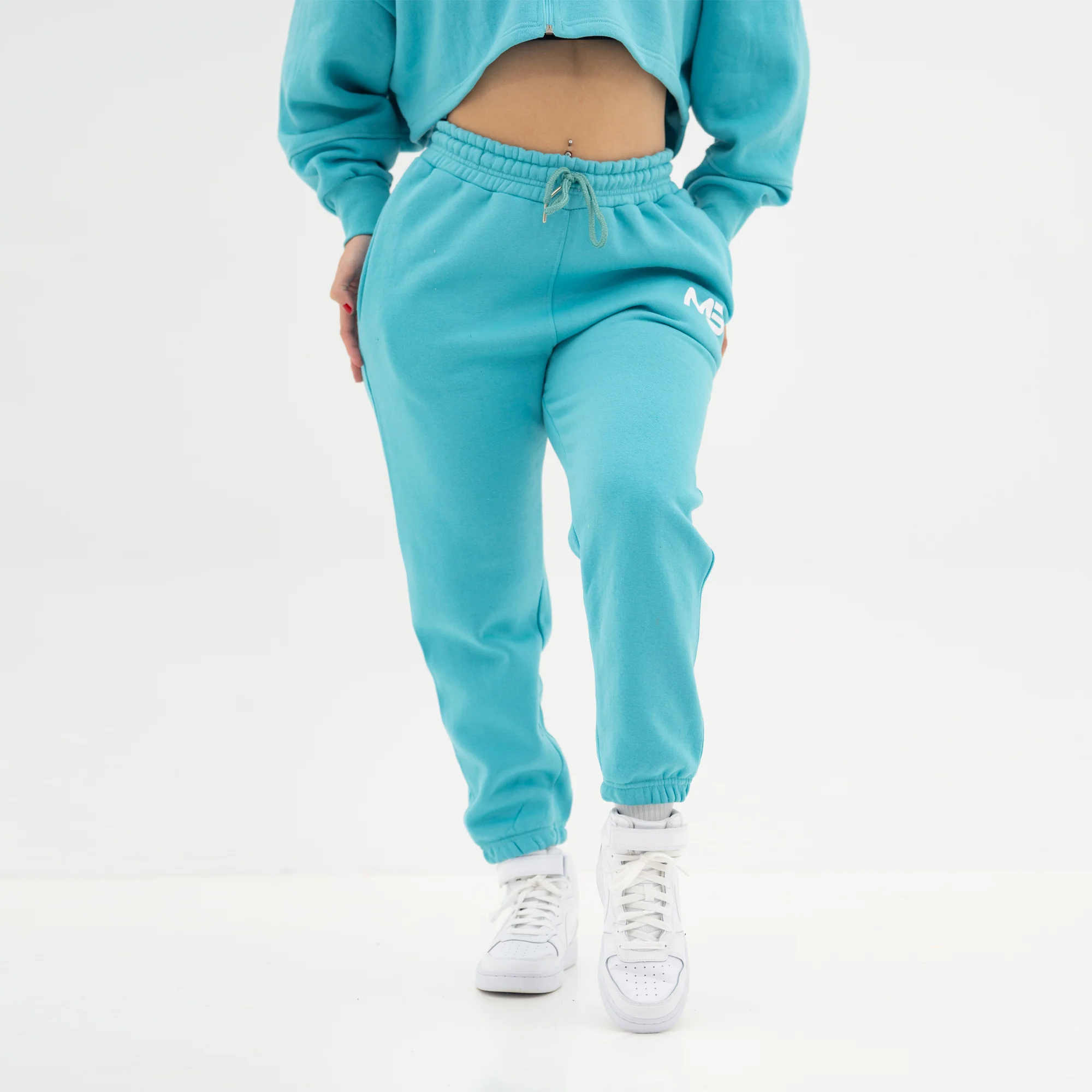 Boyfriend Joggers - Image 45