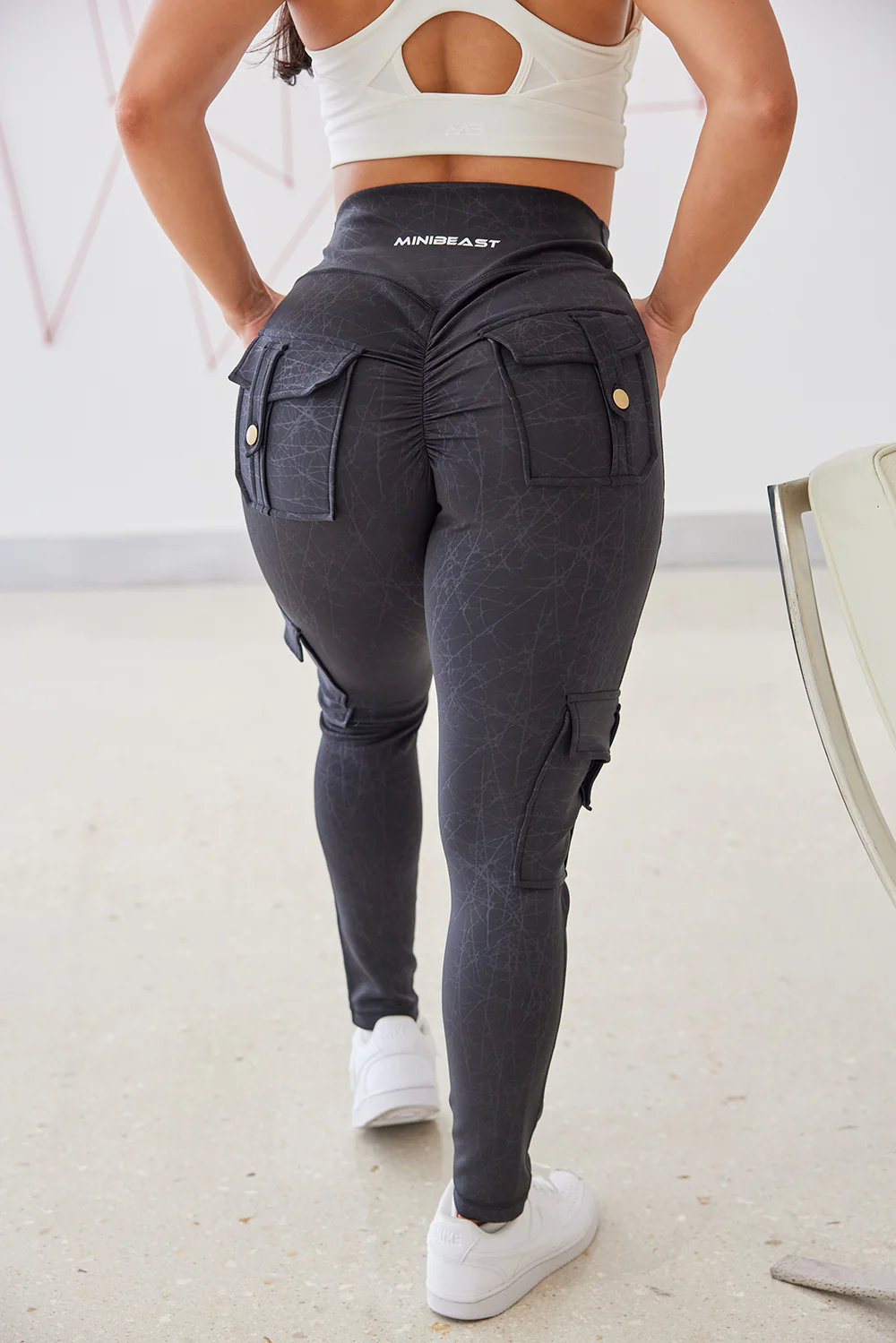 Curve Cargo EVO Leggings - Image 18