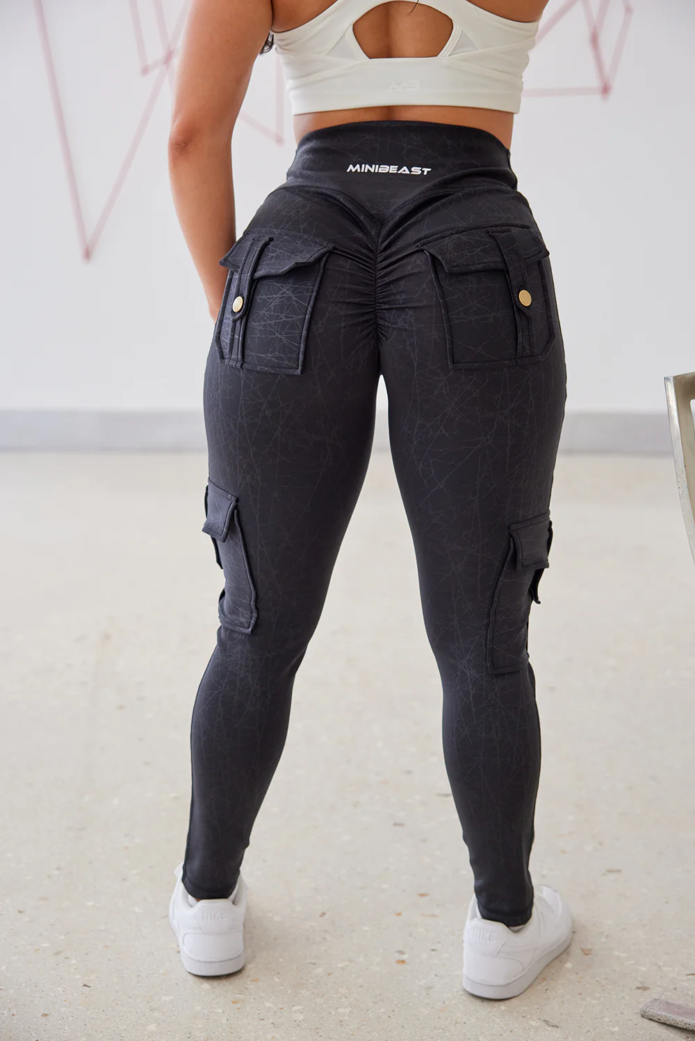 Curve Cargo EVO Leggings - Image 27