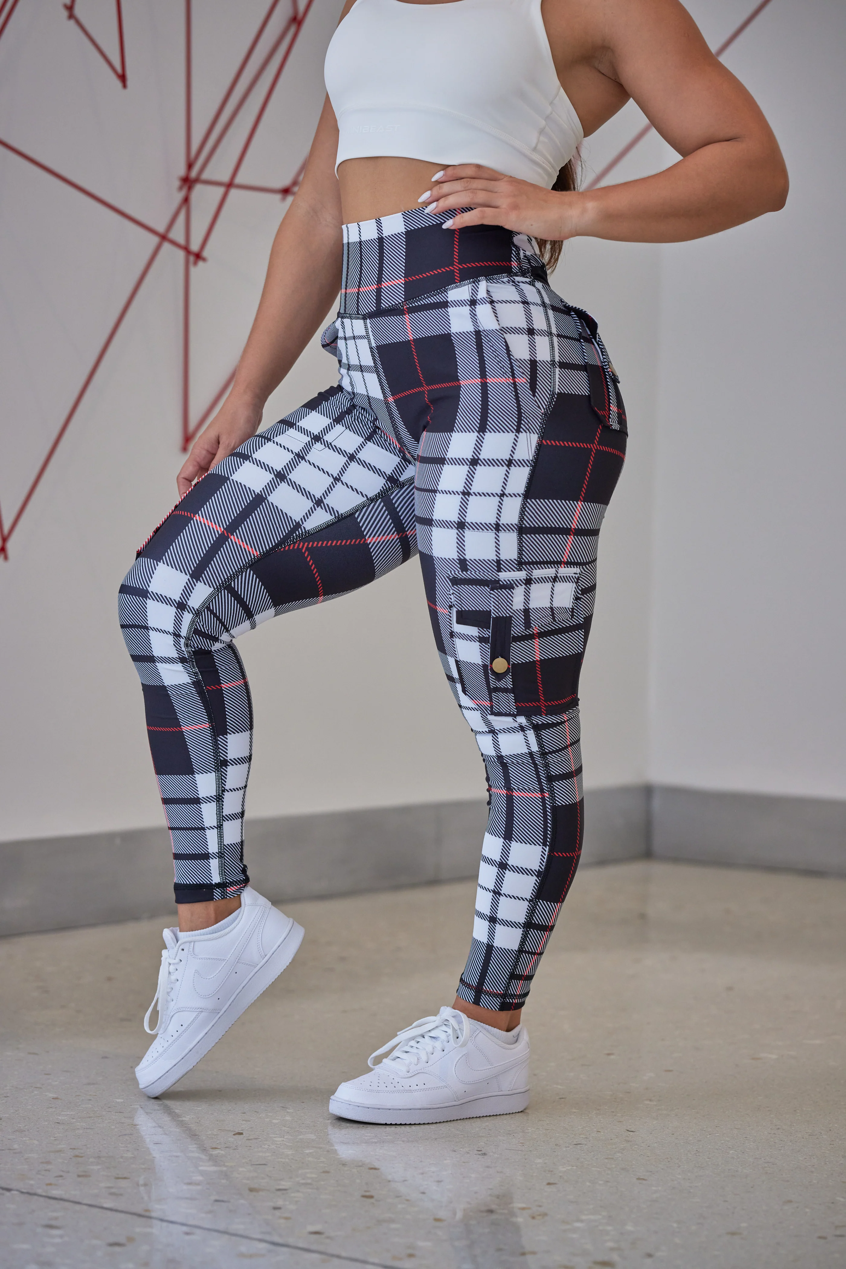 Curve Cargo EVO Leggings - Image 38