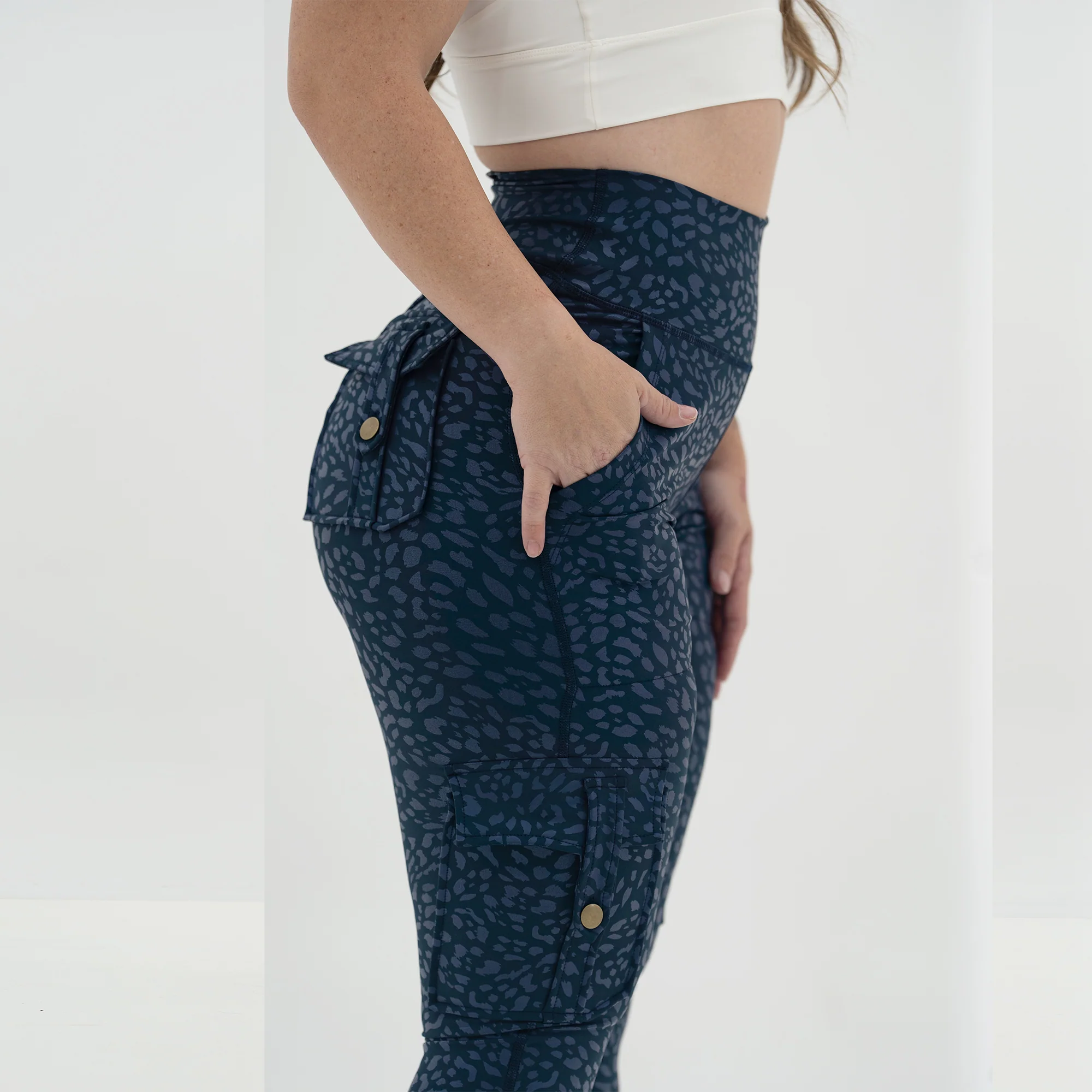 Curve Cargo EVO Leggings - Image 206