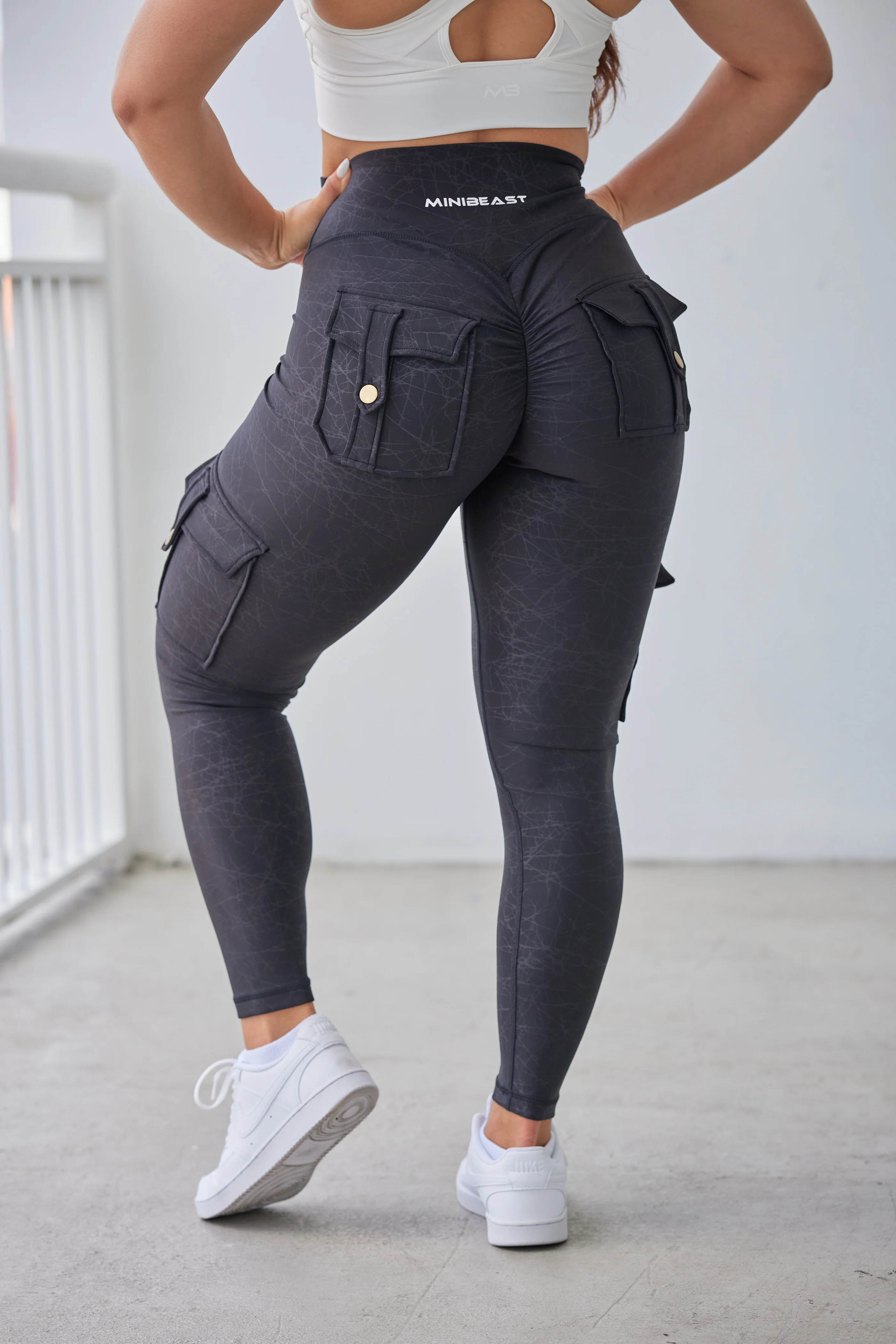 Curve Cargo Leggings - Image 29