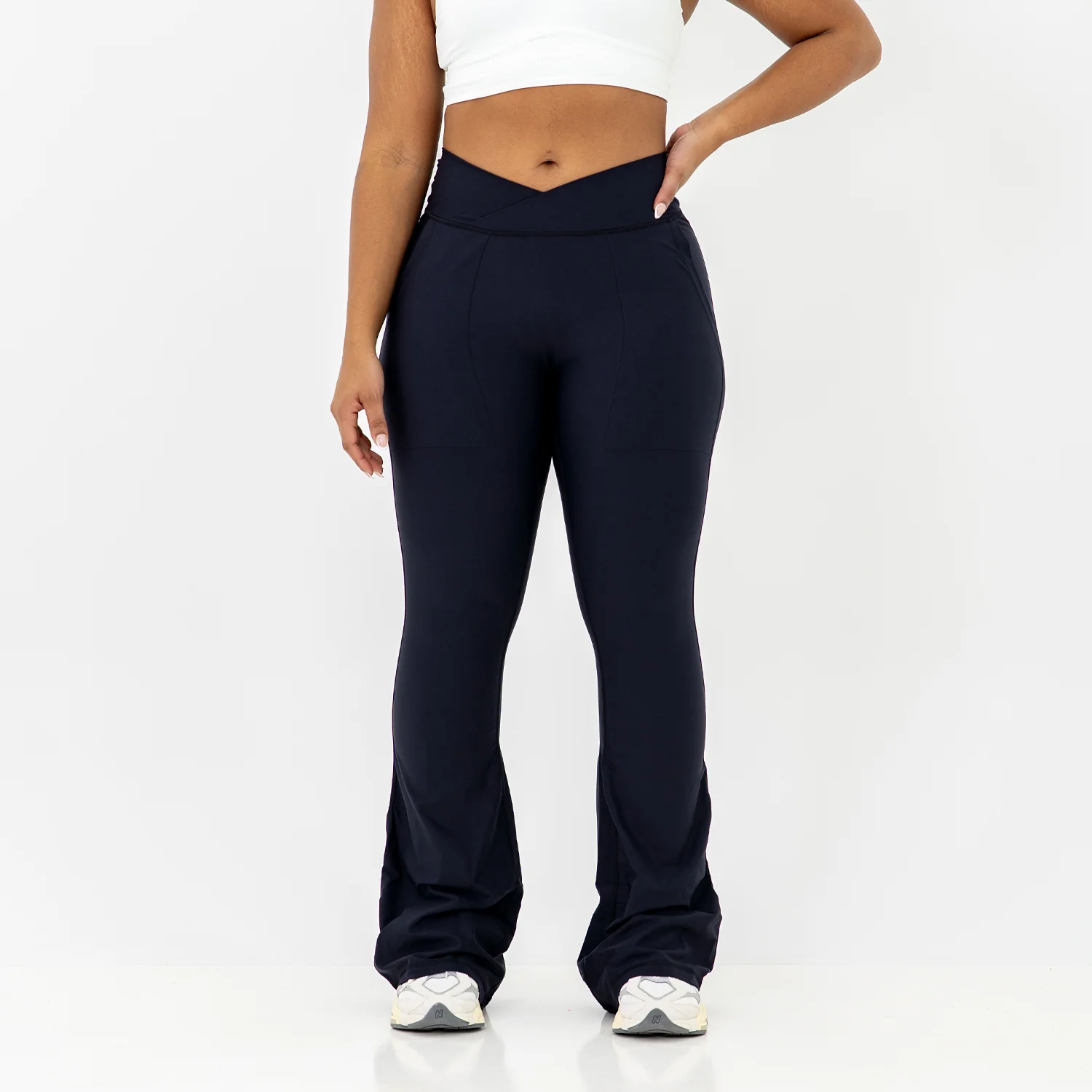 Curve-V Cargo EVO Flare Leggings - Image 3