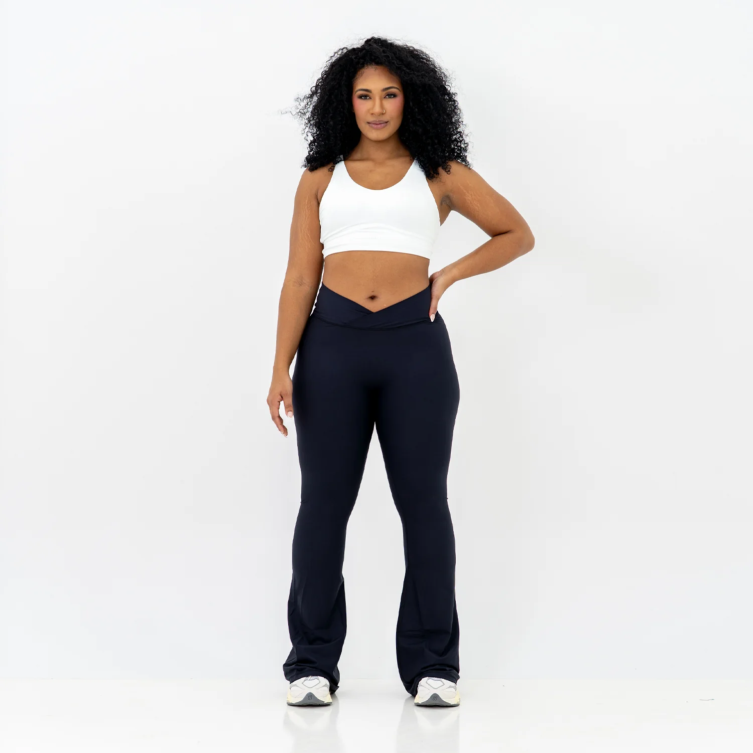 Curve-V Cargo Flare Leggings - Image 3
