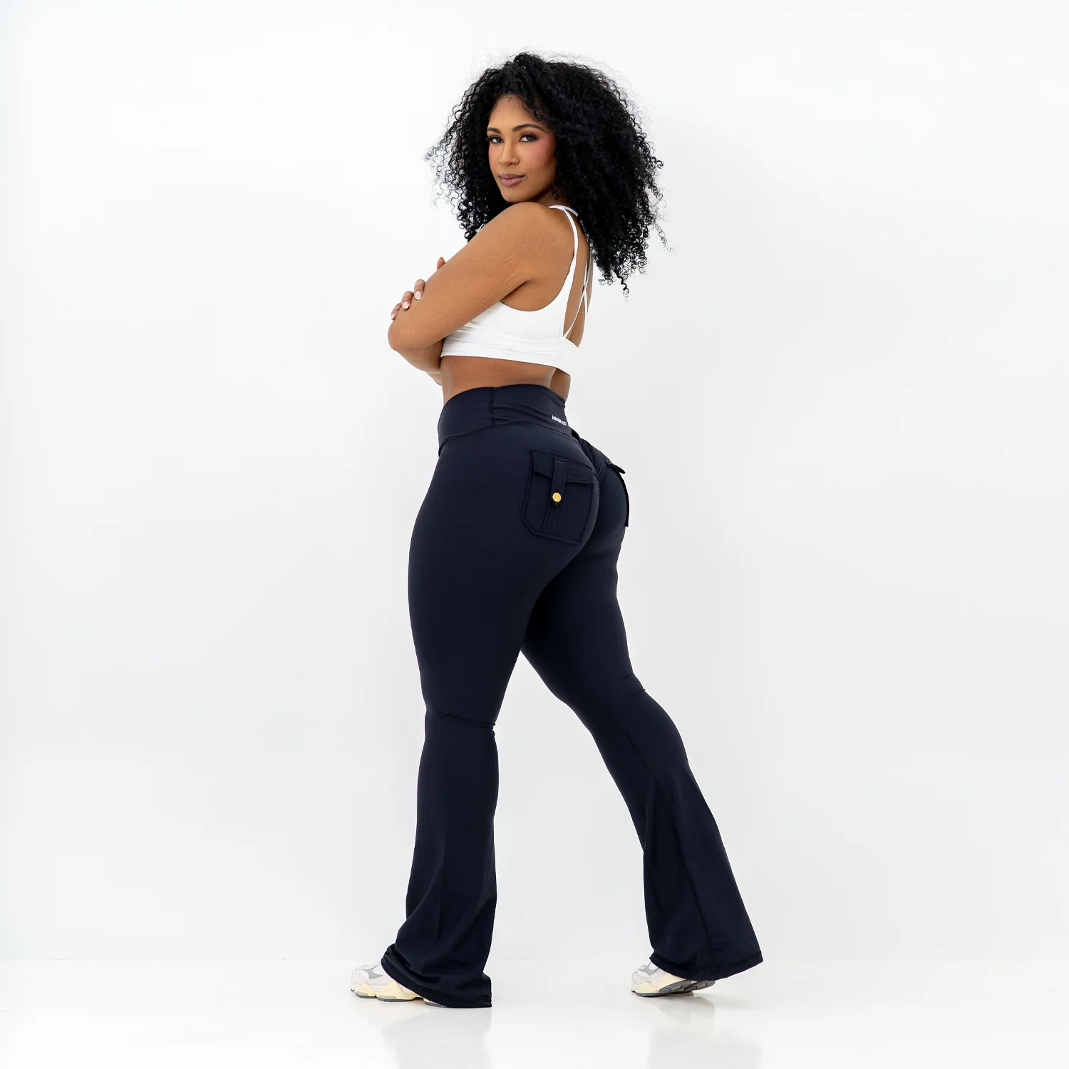 Curve-V Cargo Flare Leggings - Image 4